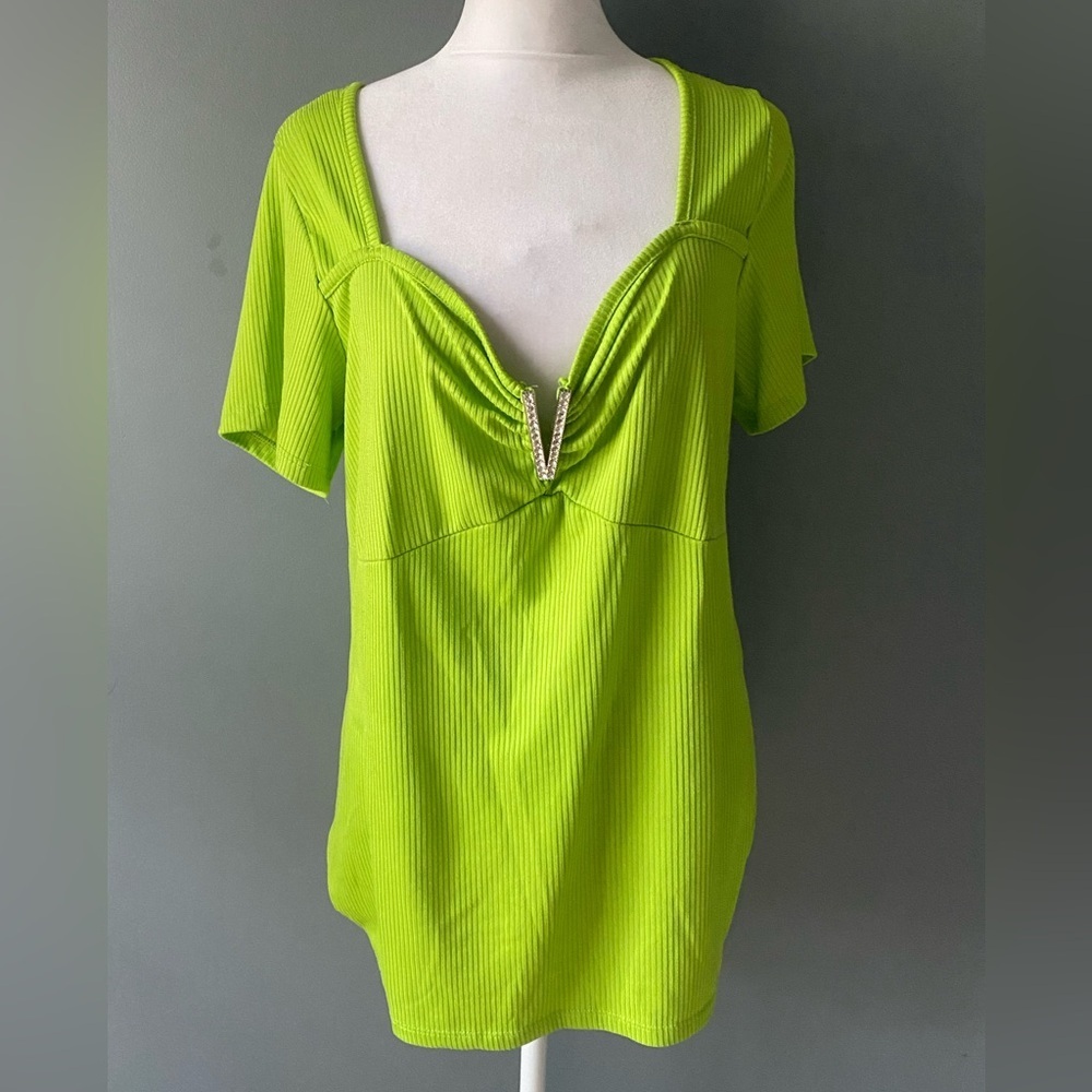 Gemstone womenās green size 1X top stretch
